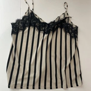 Zara Lace Trim Black Camisole Tank Top Size Small Fairy Goth - Picture 1 of 6