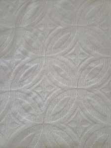 Crowncraft "Ehering" Fransen weiß Queen Size Tagesdecke - Bild 1 von 6