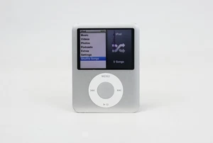 Apple iPod Nano 3rd Generation Silver A1236 MA978LL (4 GB) Tested Working - Picture 1 of 8