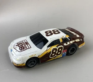 Life Like Dale Jarrett UPS # 88 FORD TAURUS Wide Body - Picture 1 of 6
