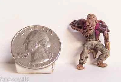 HOPPIN HYDROS ZOMBIE PLANET Decay Ray Hotel Bell Hop 2" Toy Figure Figurine Character Zombies