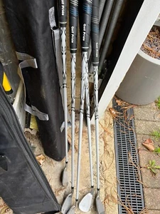 Callaway X Hot irons R-Flex Irons - New - Only used at driving range - Picture 1 of 10