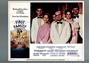 FIRST FAMILY-1980-BOB NEWHART-GILDA RADNER-COMEDY-LOBBY CARD VF/NM