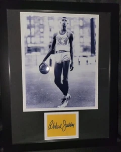 Kareem Abdul-Jabbar (Lew Alcindor) Framed Autographed Cutout (JSA) - Picture 1 of 2