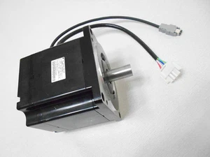 Yaskawa Servo motor SGMPS-15ACA21 - Picture 1 of 4