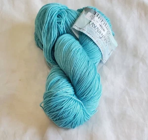 1 Hank Cascade Heritage Knitting Yarn BLUE #5630 85% Wool 15% Silk 100g 400m ea - Picture 1 of 4