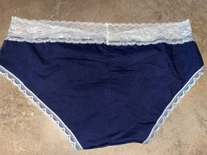 NWT Aerie Navy Blue Ivory Lace Trim Ruched Back Boybrief Panty Large - Picture 1 of 2