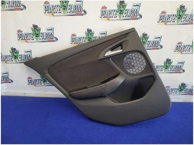 Panel de puerta trasera izquierda conductor Chevrolet SS 2014-2017 sedán Alcantara 2770 Foto 1 de 4