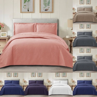 3PC Tropical Leaf Quilted Bedspread Set Bed Throw with Matching Pillow Shams UK - Image 1 of 4