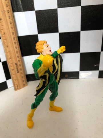 Marvel Legends , Banshee 2006 Action Figure Annihilus BAF Series Cover