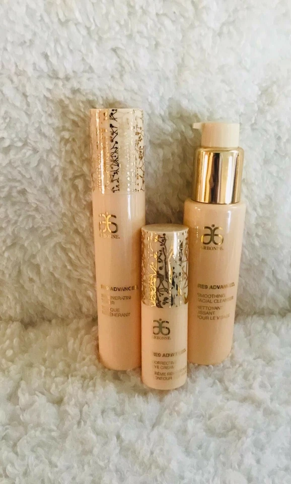 Arbonne RE9 Advanced Eye corrective & suavizante limpador facial e toner (3 itens) - Imagem 1 de 1