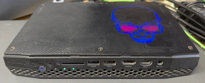 Hades Canyon i7-8705G NUC8HV AMD Radeon RX Vega M GL 32GB RAM 256GB SSD W11Pro - Image 1 of 4