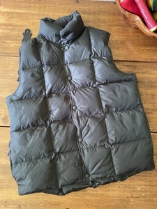 Men’s L.L. Bean LL Vest Size small S Goose Down Olive Green Puffer Snap Up Vest - Picture 1 of 8
