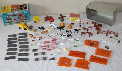 Vintage Home Farm Set Plastic Hong Kong Barn Livestock Equipment People Set 84 - Image 1 of 4
