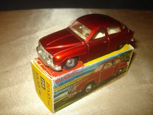 DINKY TOYS Ancienne Saab 96 + Boîte - Photo 1/6