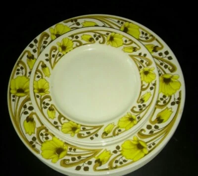 Sampson Bridgwood Melanie 9.5" dia Dinner Plates x 6 & 4 x 6.75" dia side plates - Image 1 of 4