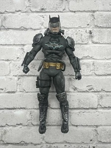 McFarlane DC Multiverse Gold Label Batman Hazmat Suit Justice League Figur 2021 - Bild 1 von 2