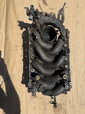 Впускной коллектор Mercedes-Benz S-CLASS (W116) R1161413501 H158 - Изображение 1 из 4