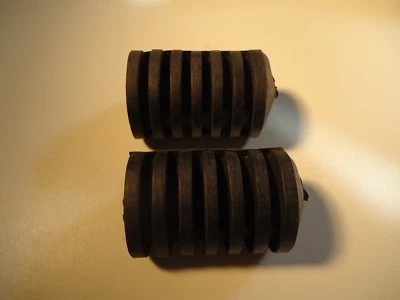 雅马哈 Footpeg Peg 橡胶垫 214-27413-00 NOS 复古一对两件。 — 第 1/4 张图片