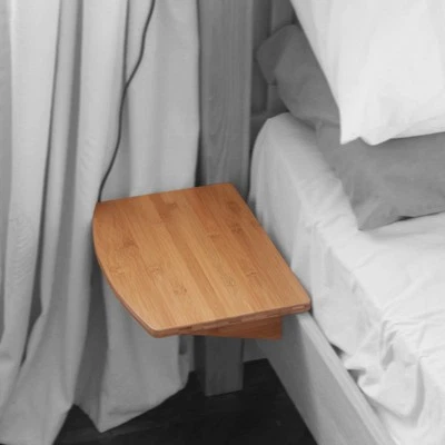 Clip in bambù su ripiano sospeso, comodino - Immagine 1 di 4