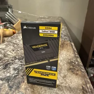 Corsair Vengeance LPX 8GB (1x8GB) DDR4 2400MHz RAM RK37 - Picture 1 of 2
