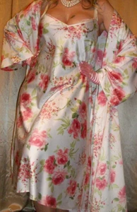Vtg Peach Floral White Long Satin Nightgown Robe XL - Picture 1 of 4
