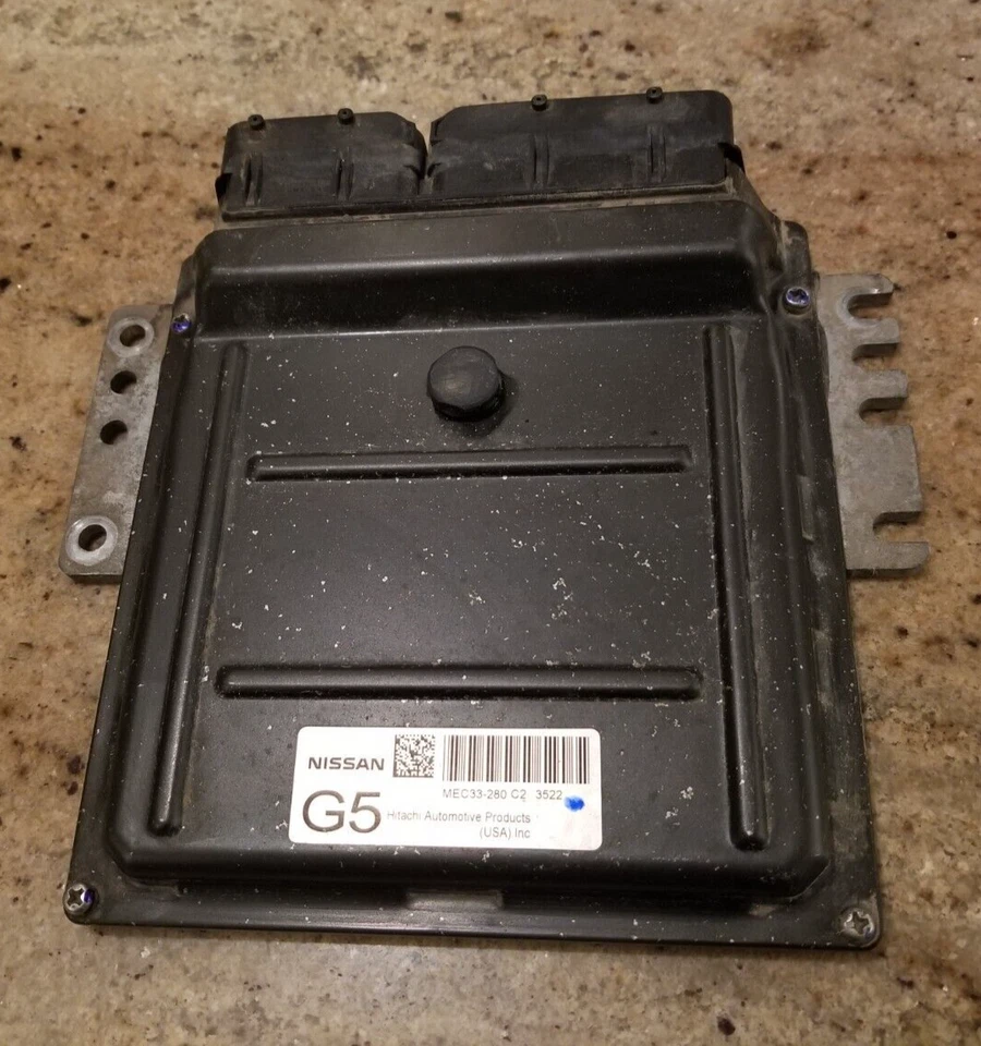2004 年日产 Sentra 1.8 升 - ECM ECU - MEC33-280 — 第 1/1 张图片