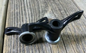 VINTAGE BIKE BICYCLE PLASTIC WING NUTS 3/8-26 TPI BLACK WHEEL HUB WINGNUTS NOS - Picture 1 of 3