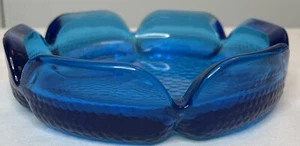 Art Glass Lotus Flower Sapphire Blue Trinket Key Tray Ashtray Dish 5” Diameter - Picture 1 of 12