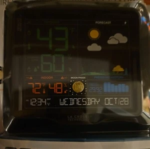 La Crosse Technology Wireless Color Forecast Station 308-1416, Black - NEW - Picture 1 of 1