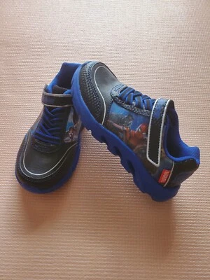 NEW Marvel Avengers Black/Blue Boy's Size 11 - Изображение 1 из 4