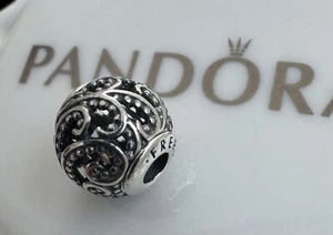 Auténtico Pandora ESENCIA Libertad Dije #796012 - Imagen 1 de 4