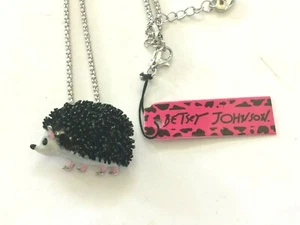 BETSEY JOHNSON PINK WHITE CRYSTAL HEDGEHOG SILVER PLATED PENDANT BROOCH NECKLACE - Picture 1 of 2
