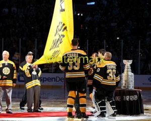 Banner Raising at TD Garden, Bruins 8x10 Unsigned Photo #1, (Vol. #2) - Picture 1 of 1