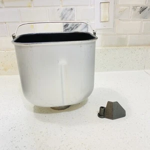 Sunbeam Bread Maker Model 5891 Pan & Paddle Only Replacement Parts - Picture 1 of 13