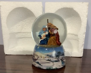 Roman Musical Holy Family Nativity Snow Water Globe Glitterdome - Picture 1 of 7
