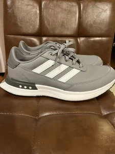 ZAPATILLAS DE GOLF ADIDAS S2G DE CUERO SIN CLAVOS PARA HOMBRE TALLA 8 NUEVAS SIN ETIQUETAS/CAJA - Imagen 1 de 7