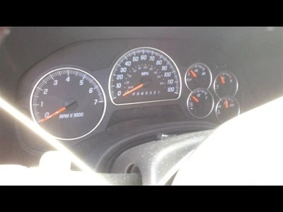 Medidor de velocímetro usado se adapta a: Gmc Envoy 2007 grupo de EE. UU. con disp de información del conductor Foto 1 de 4