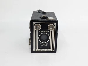 Vintage Art Deco 1940s Eastman Kodak Brownie Target Six-16 Box Camera Untested - Picture 1 of 7