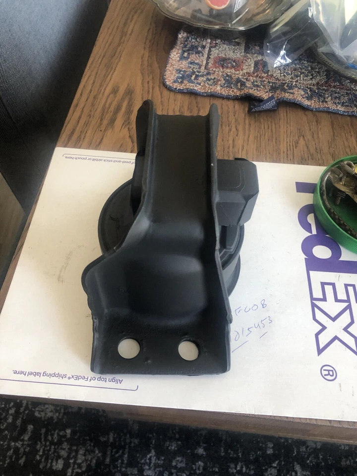 Nissan Cube 2011, aislador de montaje del motor, mano derecha, fabricante de equipos originales Foto 1 de 4