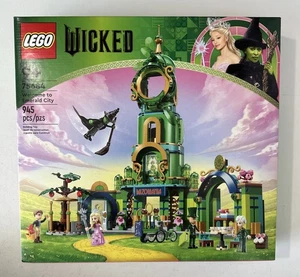 LEGO Wicked: Welcome to Emerald City (75684) - Picture 1 of 6