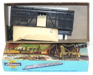 Kit de coche de stock Athearn 1774 40' negro sin decorar nuevo en caja - Imagen 1 de 2