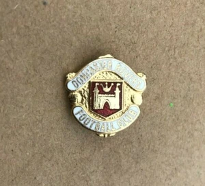 DONCASTER ROVERS FC CLUB ENAMEL BADGE - Picture 1 of 2