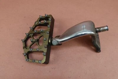 2007-2011 Harley Dyna Super Glide FXDC apoio e montagem frontal para os pés direito - Imagem 1 de 4