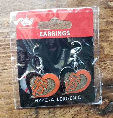 San Francisco Giants Heart Earrings New Cover