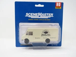 SceneMaster HO 12101 Magic Pan Bakeries Morgan Olson Route Star Delivery Van - Picture 1 of 3