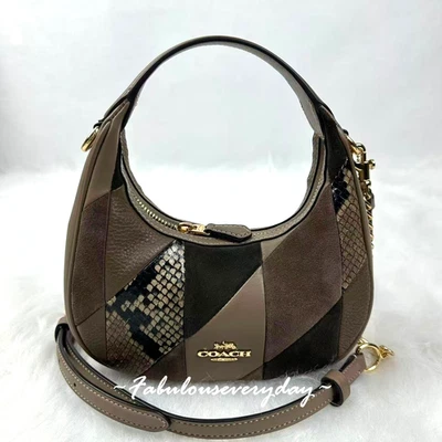 Mini Bandolera Coach Carmen con Retazos en Cuero/IM/Hongo Multi Foto 1 de 4