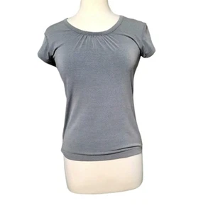 Camiseta Van Heusen XS Gris Cuello Redondo Top Blusa Mangas Gorra Mujer. Dimensiones... - Imagen 1 de 3