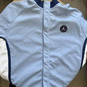 Vintage Jordan shooting/warm up shirt Carolina blue Youth L - Picture 1 of 9