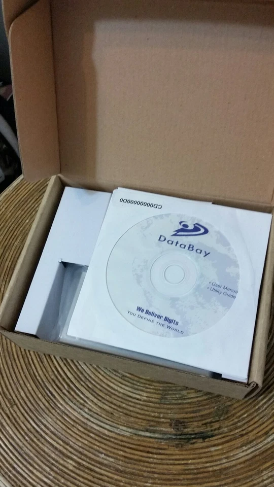 DataBay VS-201H 2 Port VGA Splitter - Image 1 of 1